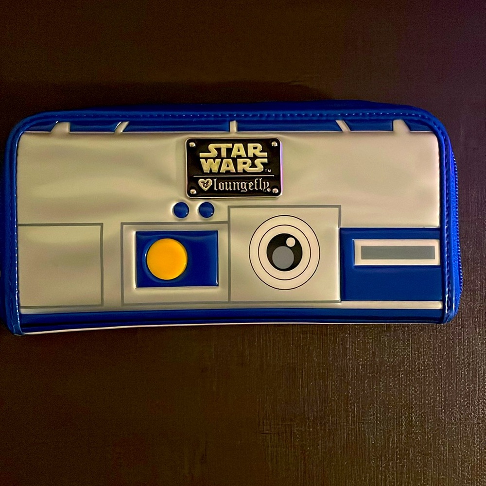 Star Wars R2D2 loungefly wallet